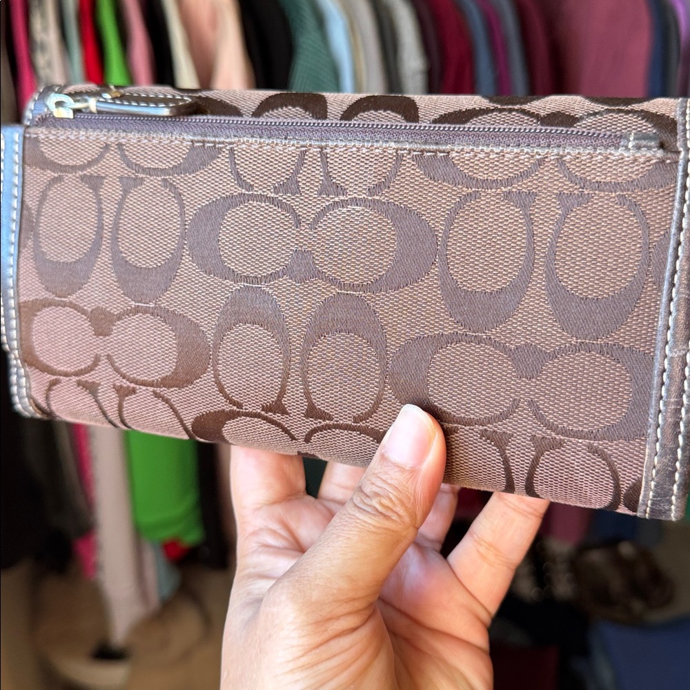Coach Brown Wallet - Picture 6 of 7